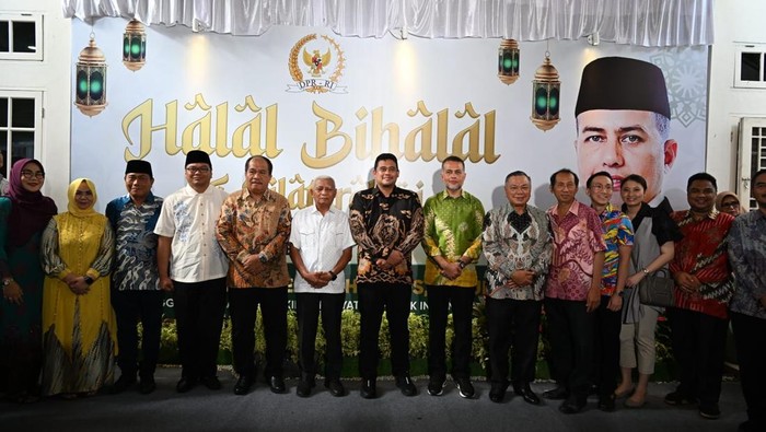 Momen halalbihalal yang digelar oleh anggota DPR RI Musa Rajekshah. (Diskominfo Sumut)