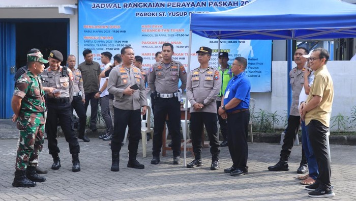 Pengamanan Misa Paskah di Kota Blitar