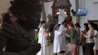 Ini sebagai simbol akulturasi dan pelestarian budaya guna menjaga harmonisasi. 