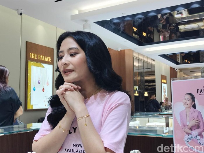 Prilly Latuconsina saat ditemui di kawasan Bogor.