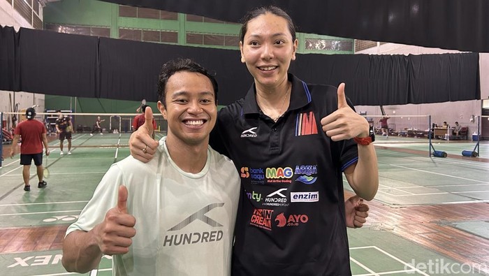 Pasangan ganda campuran Rehan Naufal Kusharjanto/Gloria Emanuelle Widjaja