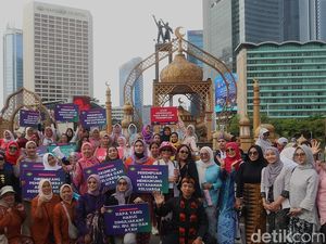 Sambut Hari Kartini dengan Berkebaya