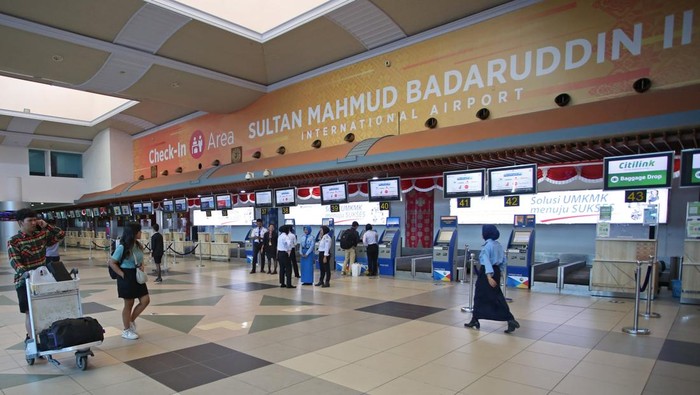 Suasana di Bandara SMB II Palembang