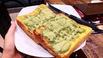20 Roti Bakar Kekinian Topping Melimpah Ada di Sini!