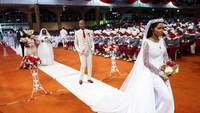 Kegiatan nikah massal ini bagian dari perayaan Paskah. 