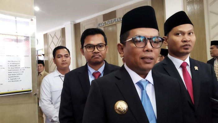 Gubernur Banten Andra Soni di Pandeglang, Senin (21/4/2025).