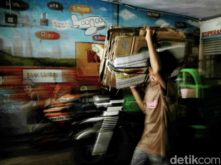 Bank Sampah Induk Kumala Bantu Anak Jalanan Hidup Lebih Baik