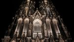 Cahaya Baru Katedral Cologne Menyapa Langit Malam
