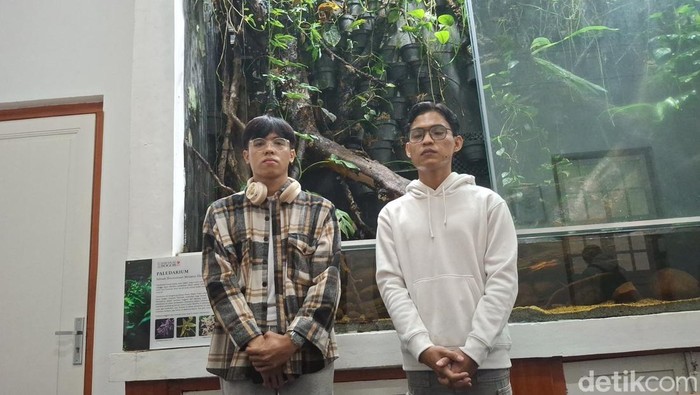 Dua pelaku vandalisme di Kebun Raya Bogor meminta maaf (M Sholihin/detikcom)
