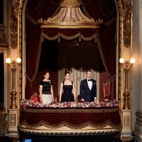 Putri Denmark naik ke podium untuk menyampaikan pidato resminya yang pertama. “Hampir empat tahun yang lalu, aku tahu bahwa kata-katamu bisa didengar orang lain saat kau tidak menduganya,” kata Putri Isabella, disambut gelak tawa di ruangan itu. “Hari ini saya tidak ragu lagi bahwa mikrofonnya menyala.” Foto: dok. Instagram @detdanskekongehus