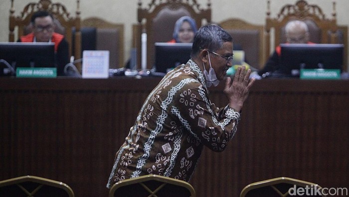 Hakim Agung Soesilo yang Tangani Kasasi Tannur Bersaksi di Tipikor Sidang kasus dugaan suap vonis bebas Gregorius Ronald Tannur kembali digelar hari ini. Jaksa penuntut umum (JPU) menghadirkan Hakim Agung Soesilo.