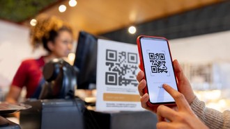 Menyeimbangkan Pengamanan Transaksi Elektronik dan Inklusi Keuangan