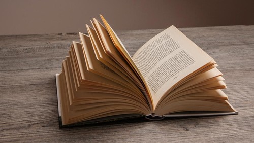 Ilustrasi isi Buku Habis Gelap Terbitlah Terang