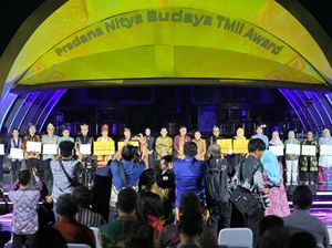 Anugerah Anjungan Daerah TMII, Menbud Tekankan Peran Daerah untuk Budaya