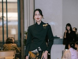 Kebaya Kartini Masa Kini dalam Interpretasi Wilsen Willim yang Kontemporer