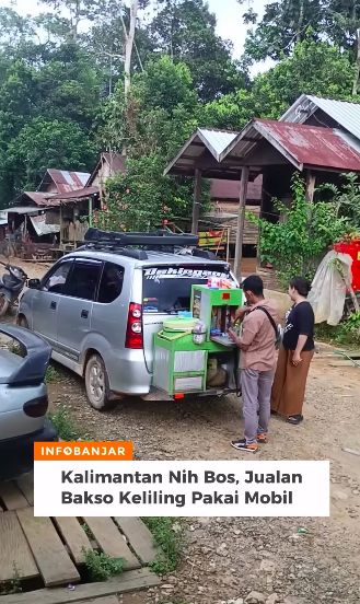 Kreatif! Gerobak Pentol Goreng Ini Berbentuk Rumah Mewah yang Artistik