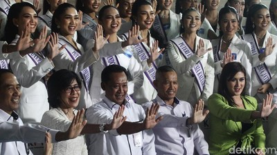 Gaya Finalis Puteri Indonesia Saat Pembekalan Antikorupsi di KPK