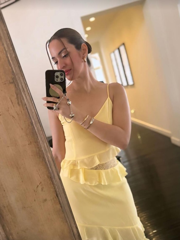 Nia Ramadhani ulang tahun ke-35.