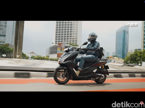 Honda PCX 160 Roadsync: Nyaman buat di Dalam Kota, Asyik Diajak Touring