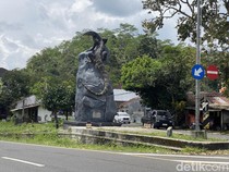 Penampakan Patung Biawak di Wonosobo yang Viral gegara Mirip Asli