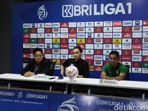 Paul Munster Bangga Persebaya Tumbangkan Madura United dengan 10 Pemain