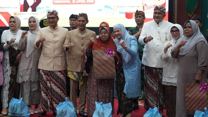 Peluncuran program  Bogor Ngamulule Indung yang dilakukan bertepatan dengan Hari Kartini, Senin (21/4/2025) di Gedung Tegar Beriman, Cibinong oleh Bupati Bogor Rudy Susmanto.