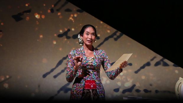 Pementasan Terbitlah Terang karya Titimangsa digelar di Museum Nasional Indonesia pada Senin (21/4/2025).