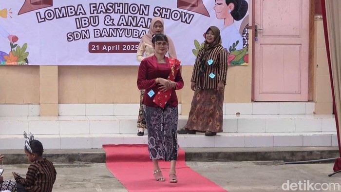Peringatan Hari Kartini di Lamongan