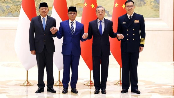 Pertemuan Pertama Tingkat Menlu dan Menhan RI dengan RRT