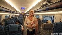 Perayaan Hari Kartini oleh KCIC di Stasiun Halim ini tidak hanya menambah semangat nasionalisme, tapi juga menjadi pengingat akan pentingnya melanjutkan perjuangan Kartini di kehidupan sehari-hari, khususnya dalam memperjuangkan hak dan peran perempuan.  