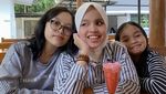 Putri Ariani Makan Bareng Adik dan Rayakan Ultah Pakai Cake Black Forest