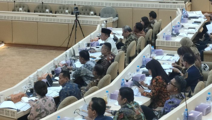 Rapat Komisi II DPR bersama Menteri ATR Nusron Wahid (Dwi/detikcom)