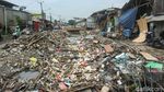 Ratusan Bangunan Liar Sekitar Kali Baru Tambun Dibongkar