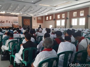 Penantian 12 Tahun Warga Tasikmalaya Berangkat ke Tanah Suci
