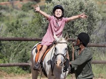 Saat Kuda Menjadi Sahabat Anak-anak Berkebutuhan Khusus