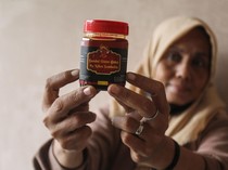 Kisah Rosi Jatuh Bangun Merintis Bisnis