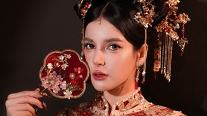 7 Foto Tasya Farasya Tampil Manglingi Jadi Pengantin Tiongkok, Pakai Qun Kua