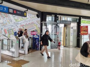 Video: TransJakarta Gratis untuk Wanita di Hari Kartini, Ada Jalur Khusus