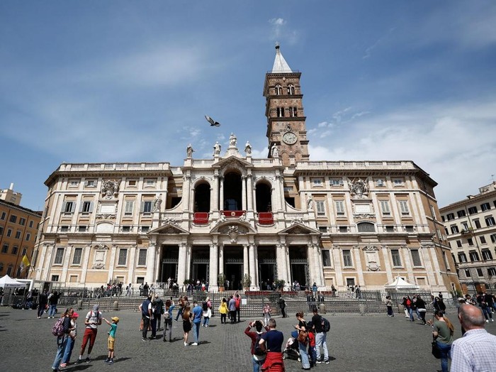 A general view of the Basilica of Santa Maria Maggiore, in Rome on Monday. Vincenzo Livieri/REUTERS/REUTERS