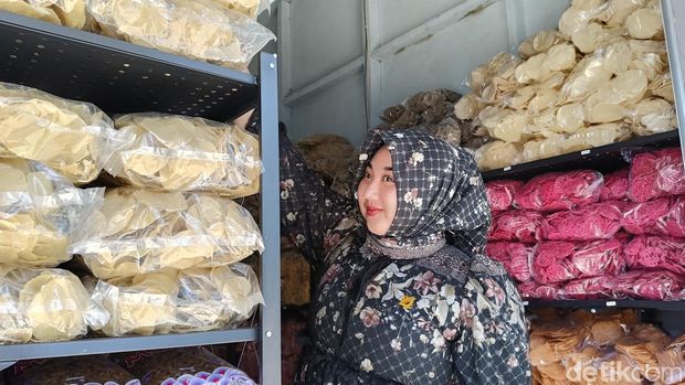 Bisnis kerupuk di Pamekasan
