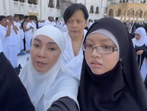 Air Zamzam Jadi Perantara Kesembuhan Anak Dewi Gita Saat Umrah