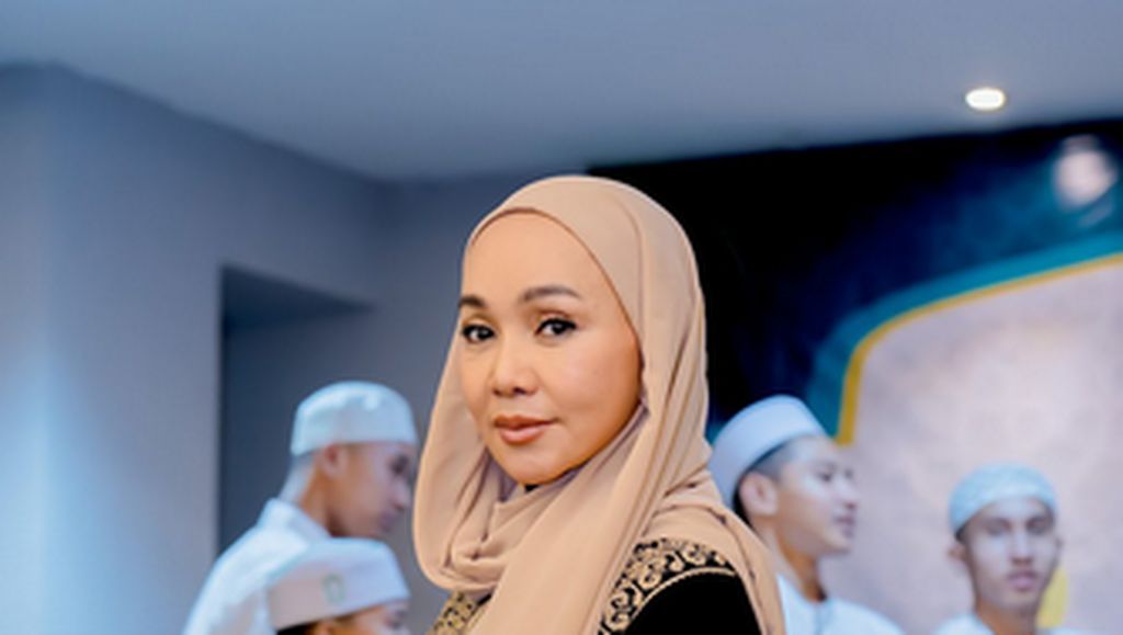 Dewi Gita Hadiahkan Diri Sendiri Facelift di Korea, Habiskan Ratusan Juta