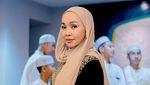 Potret Dewi Gita Cicip Es Krim Durian hingga Nasi Mandhi