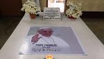 Doa untuk Paus Fransiskus di Makam Santa Teresa India
