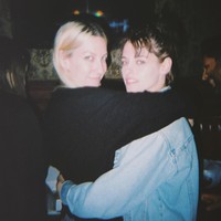 Kristen dan Dylan Meyer pertama kali terlihat bersama pada Agustus 2019. Kristen mengaku mereka dipertemukan di lokasi syuting. Foto: Instagam @spillzdylz