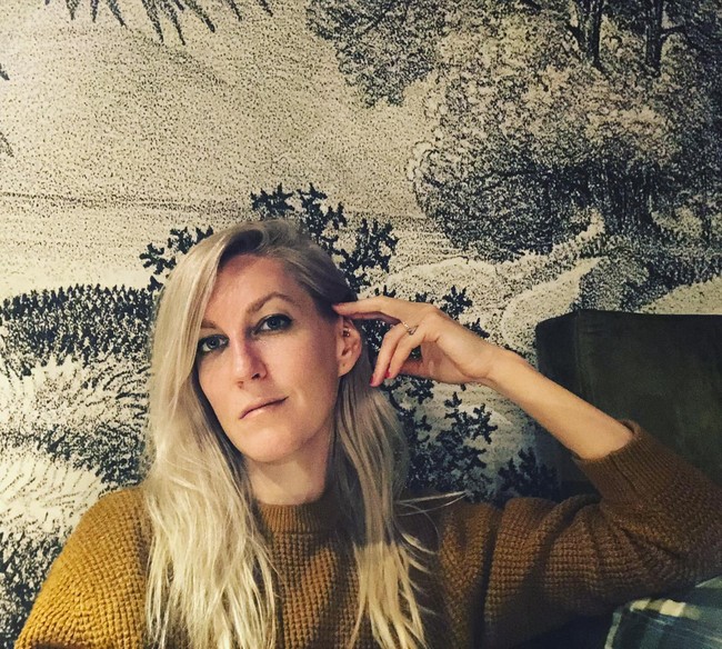 Kristen mengatakan Dylan adalah sosok yang pintar karena itu ia ingin punya anak dan membuat film dengannya. Keduanya pun diketahui sudah membekukan sel telur untuk kemungkinan tersebut. Foto: Instagam @spillzdylz