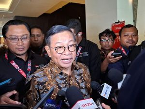 Pramono Ungkap Ada Belasan Ribu Ijazah Warga Jakarta Tertahan di Sekolah