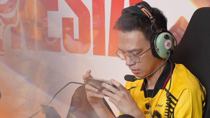 Babak reguler season Indonesia Kings Laga (IKL) Spring 2025 pekan kedua telah berakhir. Onic semakin terpuruk, sementara Dominator Esports semakin mendominasi kompetisi.