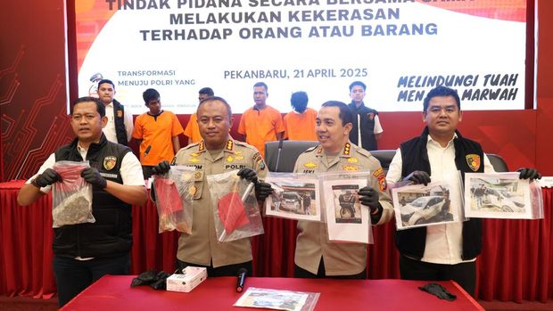 Jumpa Pers Polda Riau