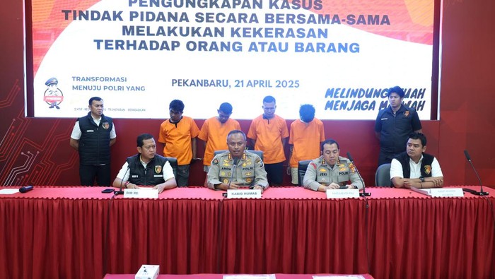 Jumpa Pers Polda Riau